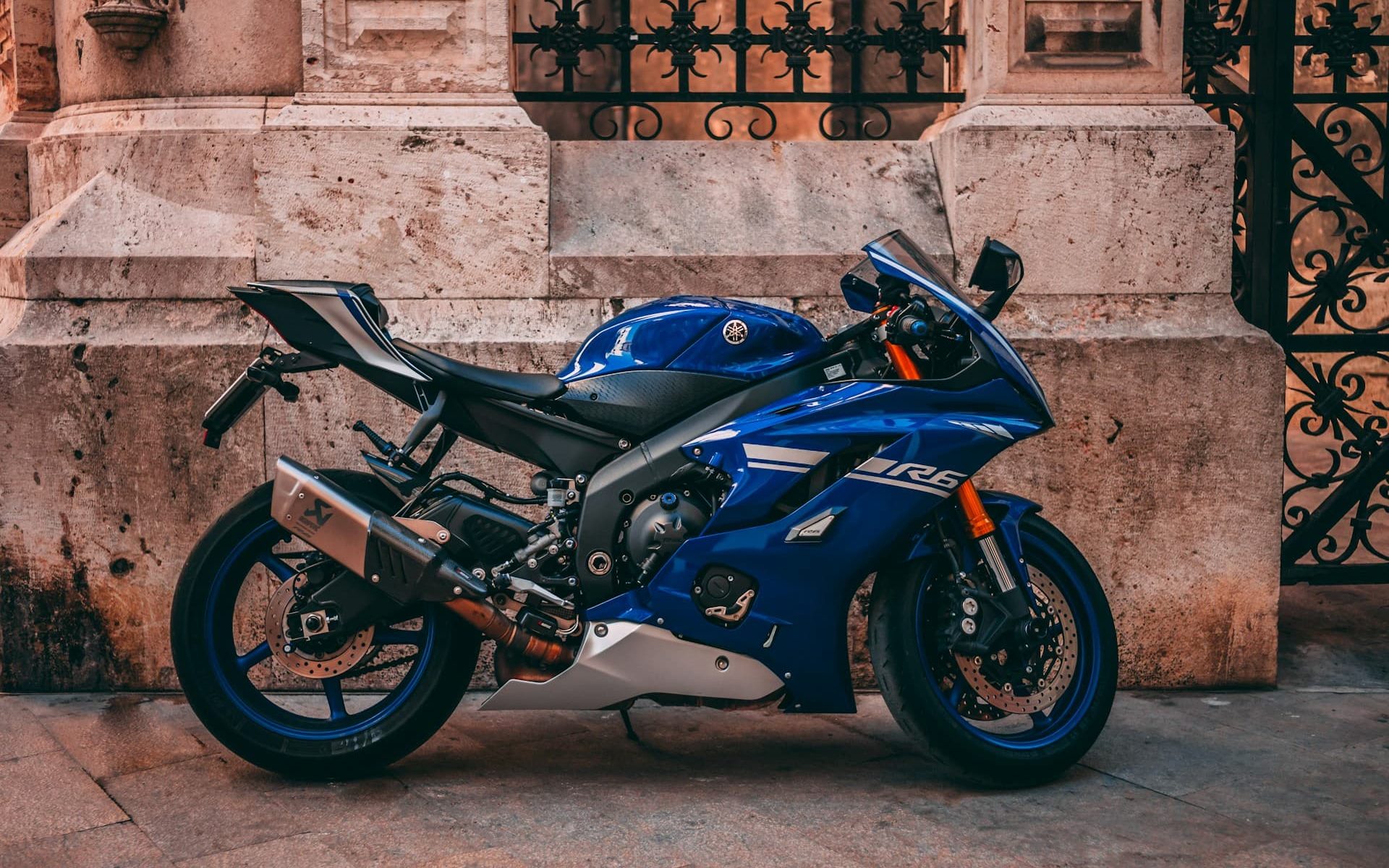 a cuántas revoluciones debe estar una moto de 250 cc